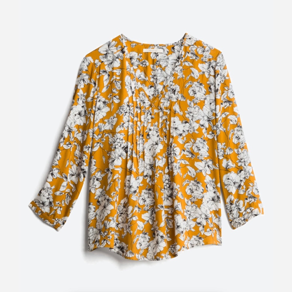 NWT Fun2Fun Maley Pleated Top